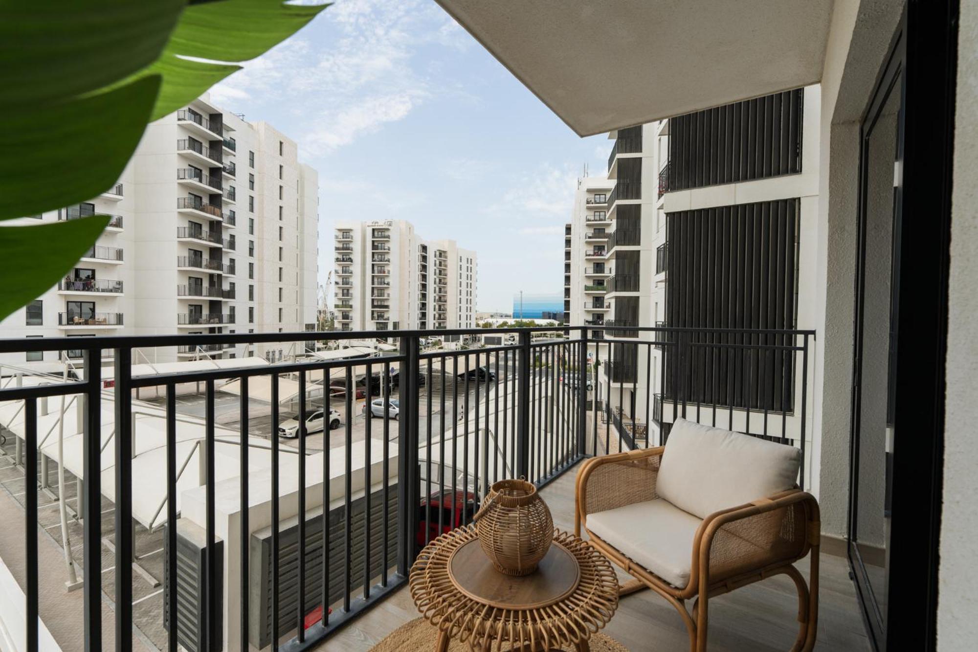 1 Bedroom * Abu Dhabi